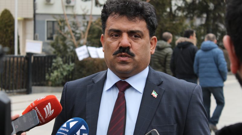 Ish-deputeti Danush Ademi rrahet në ditën e zgjedhjeve