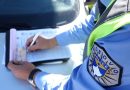 Instruktorja e auto-shkollës gjobitet pasi kandidatja përdori telefonin