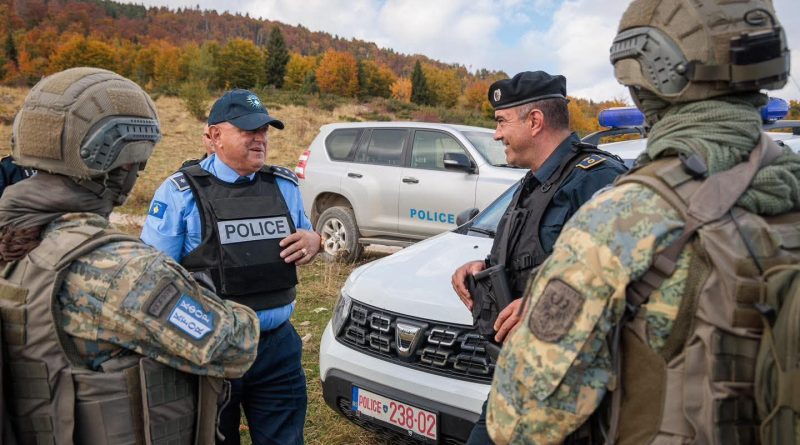 KFOR-i dhe Policia e Kosovës gjejnë 10 detonatorë në Leposaviq KFOR-i dhe Policia e Kosovës gjejnë 10 detonatorë në Leposaviq