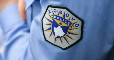 Punëtori i OSCE-së arrestohet për ngacmim dhe dhunë psikike ndaj ish-bashkëshortes, i gjendet kallashnikov me 16 fishekë