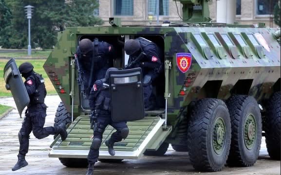 Propaganda mbërrin kulmin, mediat serbe shkruajnë për “sulm” të shqiptarëve ndaj ushtrisë serbe Propaganda mbërrin kulmin, mediat serbe shkruajnë për “sulm” të shqiptarëve ndaj ushtrisë serbe