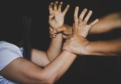 Rrahje e kërcënime në familje, tri raste dhune të raportuara në Gjakovë e Malishevë Rrahje e kërcënime në familje, tri raste dhune të raportuara në Gjakovë e Malishevë