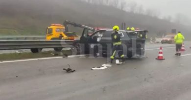 Dy të lënduar nga aksidenti mes dy automjeteve në autostradën ‘Ibrahim Rugova