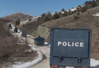 Policia e Kosovës dhe KFOR forcojnë gatishmërinë operacionale përmes ushtrimit “Incident Command Walkthrough” Policia e Kosovës dhe KFOR forcojnë gatishmërinë operacionale përmes ushtrimit “Incident Command Walkthrough”