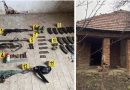 Armë, municion dhe granata dore gjenden në një shtëpi të braktisur në Zveçan