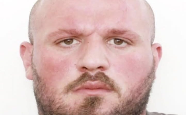 I kërkuari nga Policia, Edon Bytyqi: “Kthehem nga Serbia nëse marr garanci se nuk do të torturohem nga Policia”