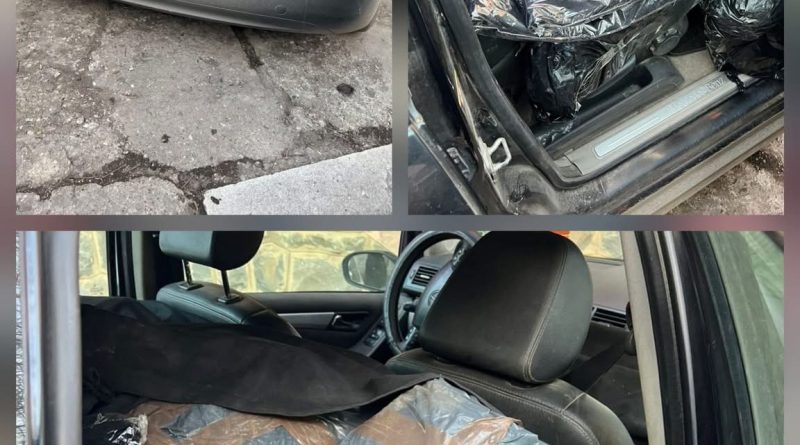 Policia në veri të Mitrovicës e kap një veturë me mall të kontrabanduar, ishte e mbushur plot