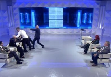 Eskalon debati tek Blendi Feziu – Buzhala i sulet Albatros Rexhajt/Pamje