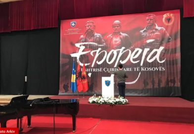 Përplasje për Epopenë e UÇK-së, veteranët jashtë Këshillit Shtetëror – krijojnë këshill paralel Përplasje për Epopenë e UÇK-së, veteranët jashtë Këshillit Shtetëror – krijojnë këshill paralel