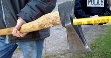 Tronditëse: 12-vjeçari godet me sëpatë babanë, dërgohet me urgjencë në spital