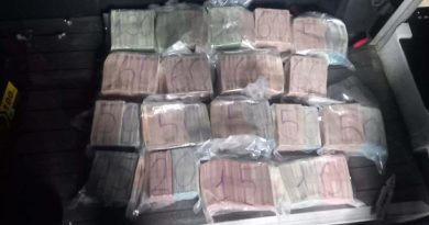 Kapen 1 milion euro të fshehura në veturë – para të padeklaruara në hyrje të Kosovës nga Serbia