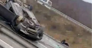 Aksident te “Kroni i Mbretit”, vetura rrokulliset