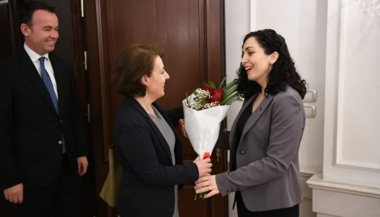 “Tërmeti” në GUXO, dega në Belgjikë “pushon aktivetetin” – shkak mosrizgjedhja e Vjosa Osmanit “Tërmeti” në GUXO, dega në Belgjikë “pushon aktivetetin” – shkak mosrizgjedhja e Vjosa Osmanit