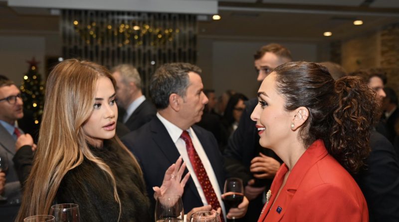 Këshilltarja e Osmanit për tokën e Manastirit të Deçanit: Çështjet e sovranitetit s’mund të trajtohen si favore personale Këshilltarja e Osmanit për tokën e Manastirit të Deçanit: Çështjet e sovranitetit s’mund të trajtohen si favore personale