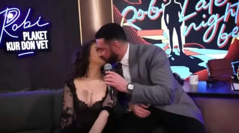 Puthja e papritur mes Robert Berishës dhe Vivien Thanos: Çfarë ndodhi në emision?