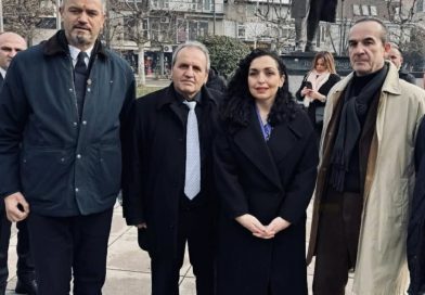 Dorëhiqen “guximtarët” e Pejës, i japin përkrahje Vjosa Osmanit