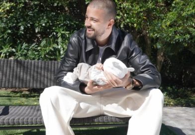 I lumtur sa s’ka, Zhegrova publikon foton e parë me djalin e tij I lumtur sa s’ka, Zhegrova publikon foton e parë me djalin e tij