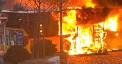 Tragjedi në Zvicër: Vdesin 6 persona, dyshohet se një person dogji veten brenda autobusit