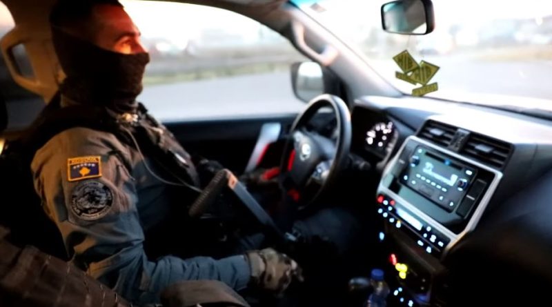 Një serb futet “në të zezë” në Kosovë – arrestohet nga Policia, por lirohet nga Prokuroria Një serb futet “në të zezë” në Kosovë – arrestohet nga Policia, por lirohet nga Prokuroria