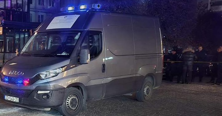 E rëndë: Vëllai vret vëllain me armë në Klinë