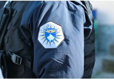 Vdes një punëtori derisa po punonte në një shtyllë elektrike Vdes një punëtori derisa po punonte në një shtyllë elektrike