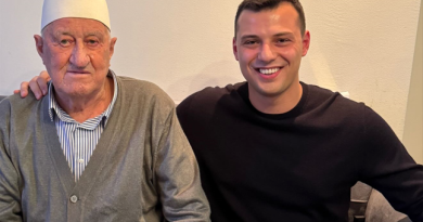 Endrit Thaçi kujton gjyshin në përvjetorin e parë të vdekjes