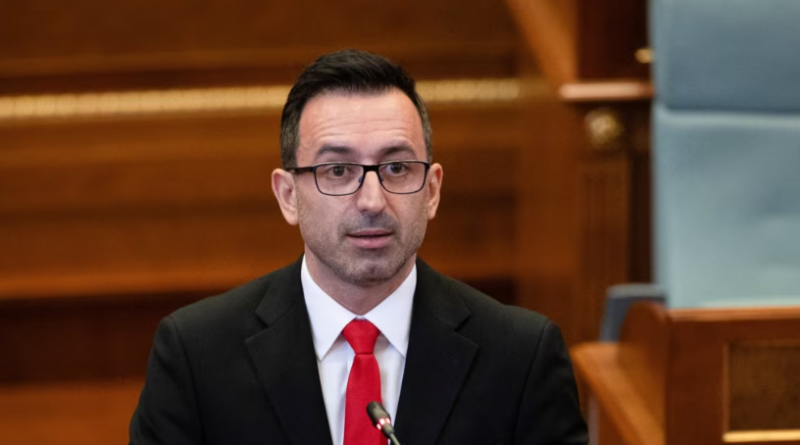 ”Vëlla e motër me pas, kur kapet duke keqpërdorur vendin e ka në burg”, Basha për kontratën e kerozinës në Aeroport