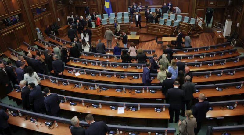 Reuters: Kosova thellë në krizë politike, mbetet e ndërlikuar zgjedhja e presidentit