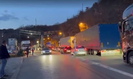 Nesër bllokohet rruga në Jarinje, s’ka kalim për 6 orë