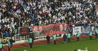 Momenti epik në “Fadil Vokrri”: “Dardanët” rikthyen Thaçin, Veselin, Krasniqin e Selimin në stadium me një superkoreografi