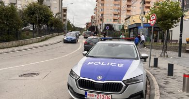 Pamje të rënda në Llaushë të Skenderajt: 56-vjeçari gjendet i varur në pemë në oborrin e lagjes Babaj