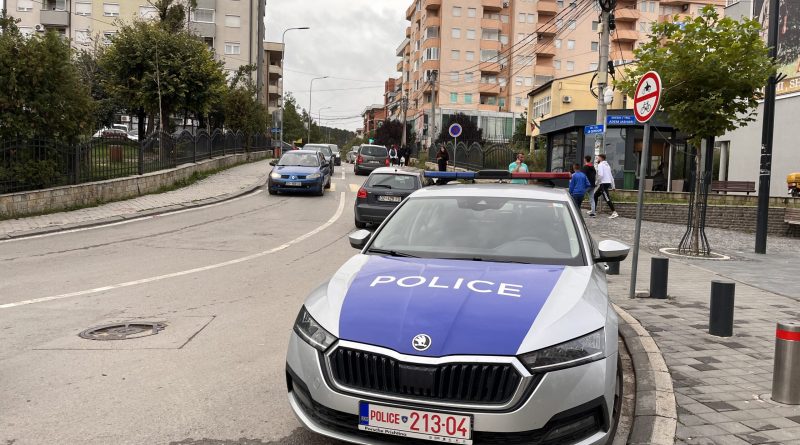 Pamje të rënda në Llaushë të Skenderajt: 56-vjeçari gjendet i varur në pemë në oborrin e lagjes Babaj
