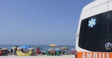 Vdes një kosovar në plazhin e Ulqinit, dyshohet se ambulanca u vonua 1 orë