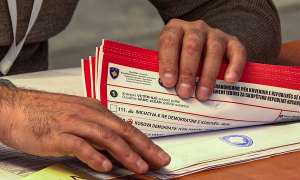 Si votuan mërgimtarët e Drenicës: PDK aktualisht e para, VV e dyta