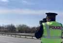 Një person në Vushtrri godet policin me veturë dhe ikë nga vendi i ngjarjes