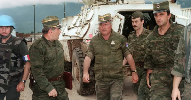 Vdes krimineli Ratko Mladiq