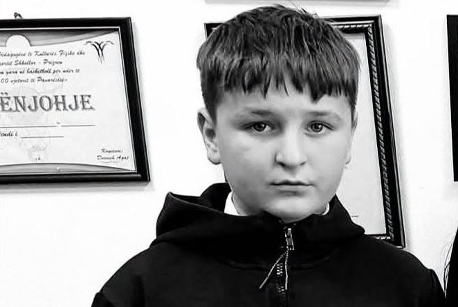 E dhimbshme: Vdes 14 vjeçari kosovar, Omer Purova E dhimbshme: Vdes 14 vjeçari kosovar, Omer Purova