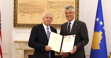 Dëshmoi në Hagë, ish-gjenerali i NATO-s reagon ndaj Speciales: Thaçi s’është një kriminel për t’u dënuar